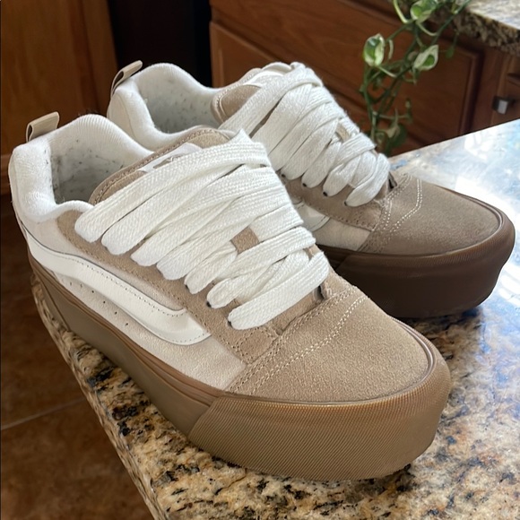 Vans Shoes - Knu skool vans!